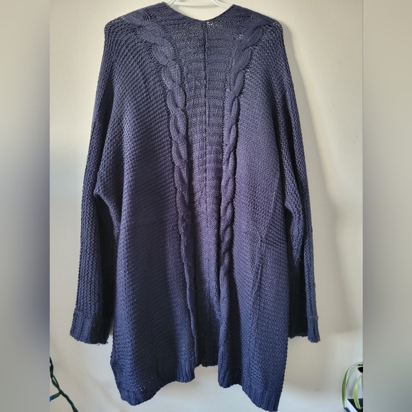 Cardigan - Picture 3 of 3